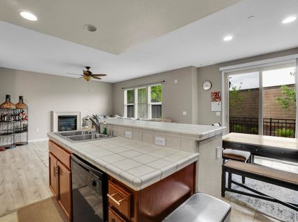 5301 E Commerce Way #8103, Unit 8103, Sacramento, CA 95835 Photo