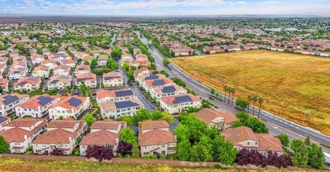 5301 E Commerce Way #8103, Unit 8103, Sacramento, CA 95835 Photo