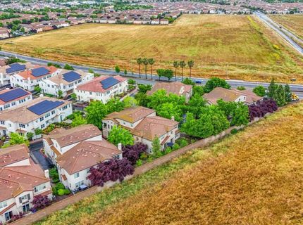 5301 E Commerce Way #8103, Unit 8103, Sacramento, CA 95835 Photo