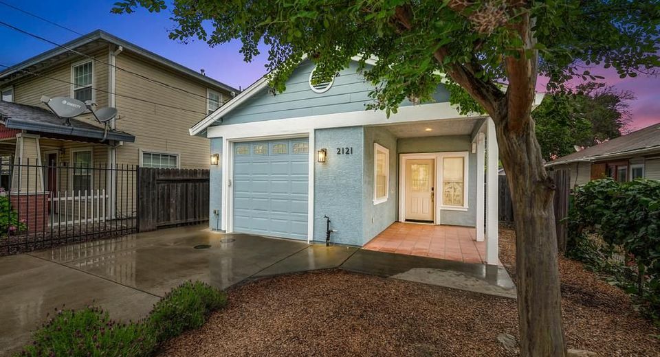 2121 Perkins Way, Sacramento, CA 95818 Photo