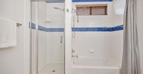 2121 Perkins Way, Sacramento, CA 95818 Photo