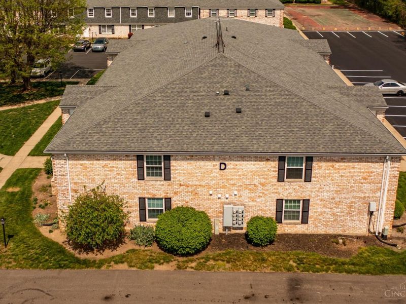 2277 Crew Circle, West Carrollton, OH 45439 Photo 2