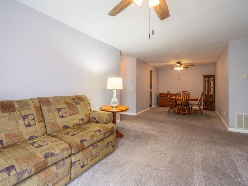 2277 Crew Circle, West Carrollton, OH 45439 Photo 4