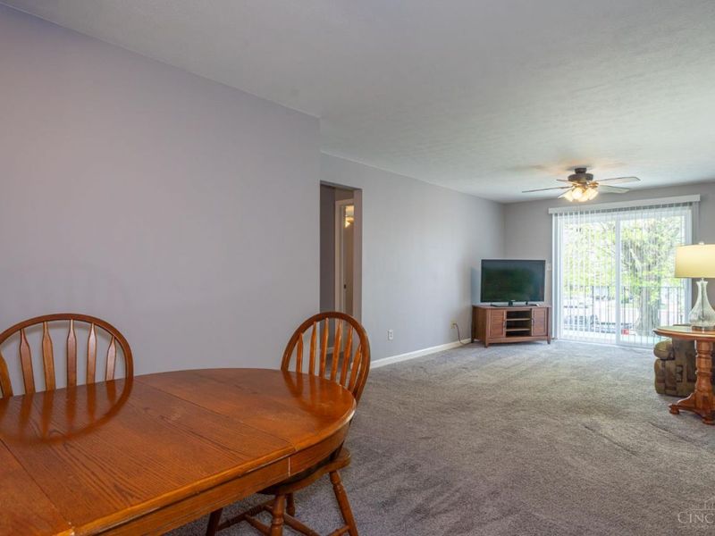 2277 Crew Circle, West Carrollton, OH 45439 Photo 6