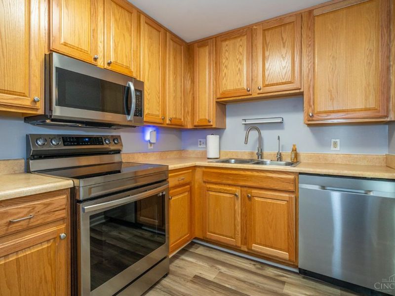 2277 Crew Circle, West Carrollton, OH 45439 Photo 9