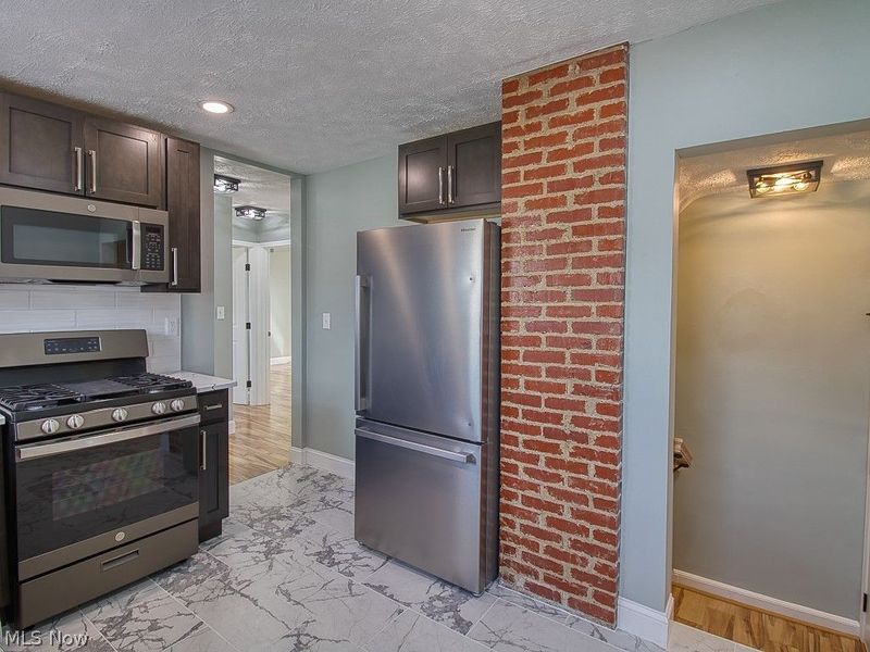 5706 Virginia Avenue, Parma, OH 44129 Photo 6