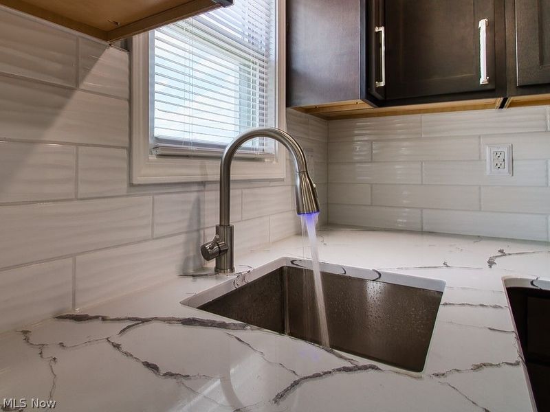 5706 Virginia Avenue, Parma, OH 44129 Photo 9