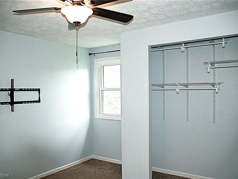 8867 Holly Lane, Olmsted Falls, OH 44138 Photo 21