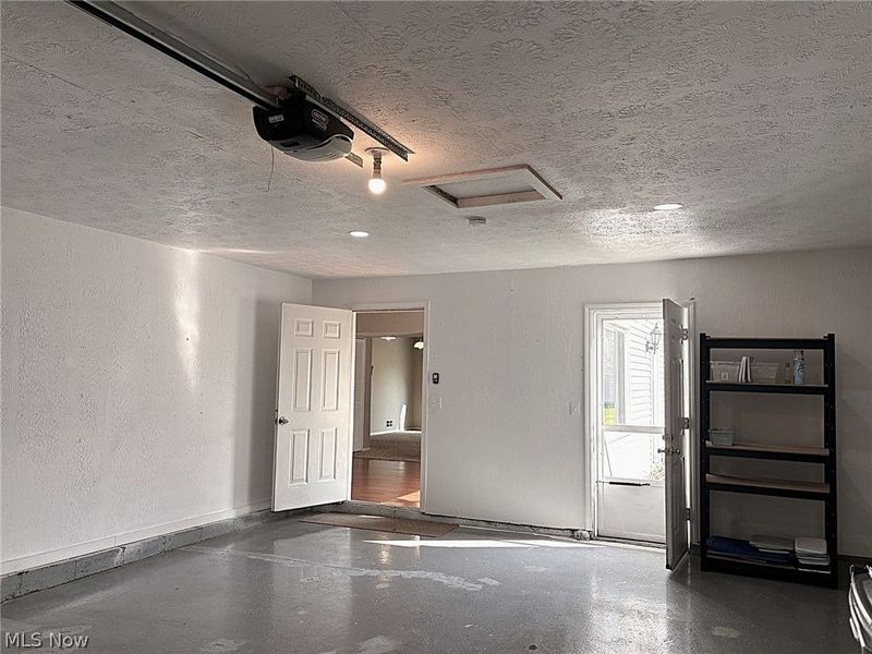 8867 Holly Lane, Olmsted Falls, OH 44138 Photo 33