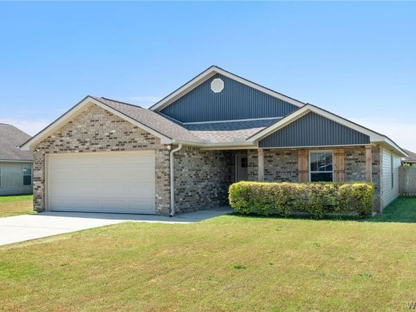 16403 Cherokee Bend Pkwy, Moundville, AL 35474