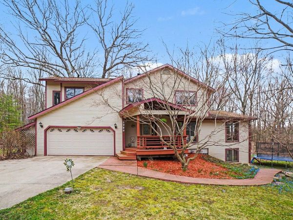 2790 Gilmore Road S, Mt Pleasant, MI 48858