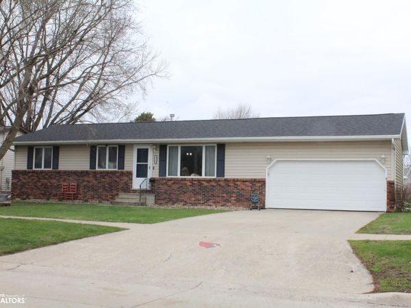 1160 Division Street, Garner, IA 50438