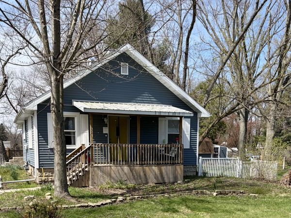 102 Leeds Avenue, Michigan City, IN 46360