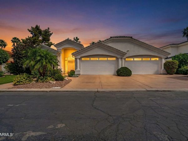 1318 E TREASURE COVE Drive, Gilbert, AZ 85234