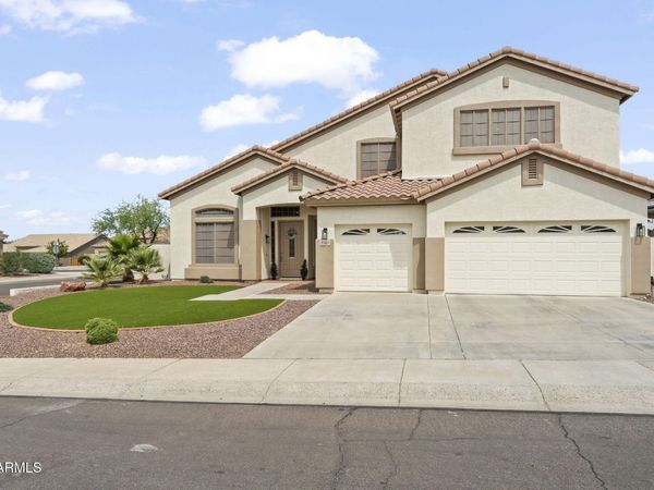 7342 W TETHER Trail, Peoria, AZ 85383