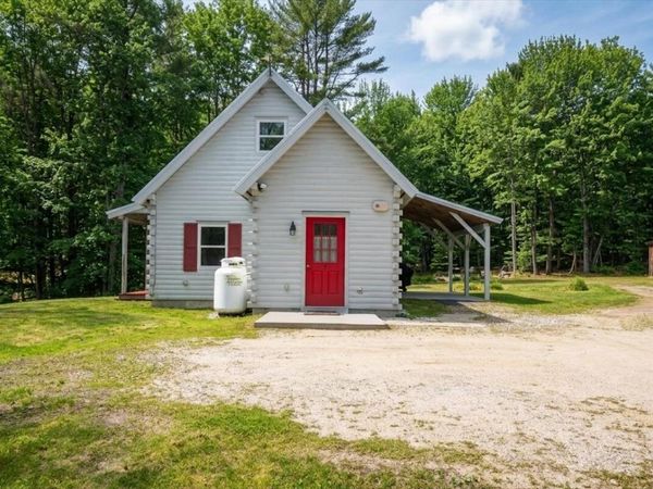 7 Abbott Hill Road, West Paris, ME 04289