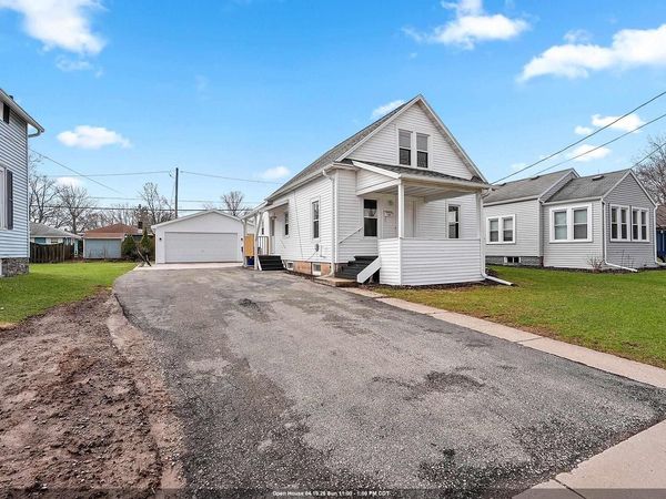 727 E CALUMET STREET, Appleton, WI 54915