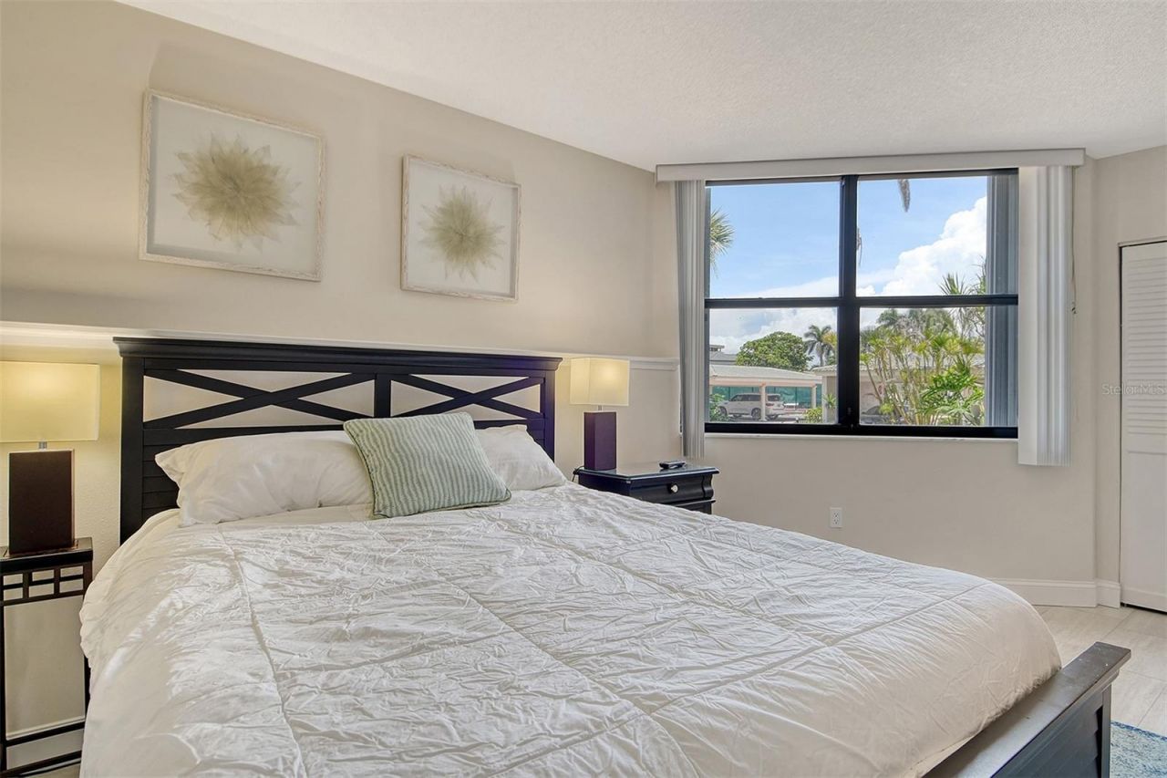 1000 Longboat Club Road, Unit 304, Longboat Key, FL 34228 Photo
