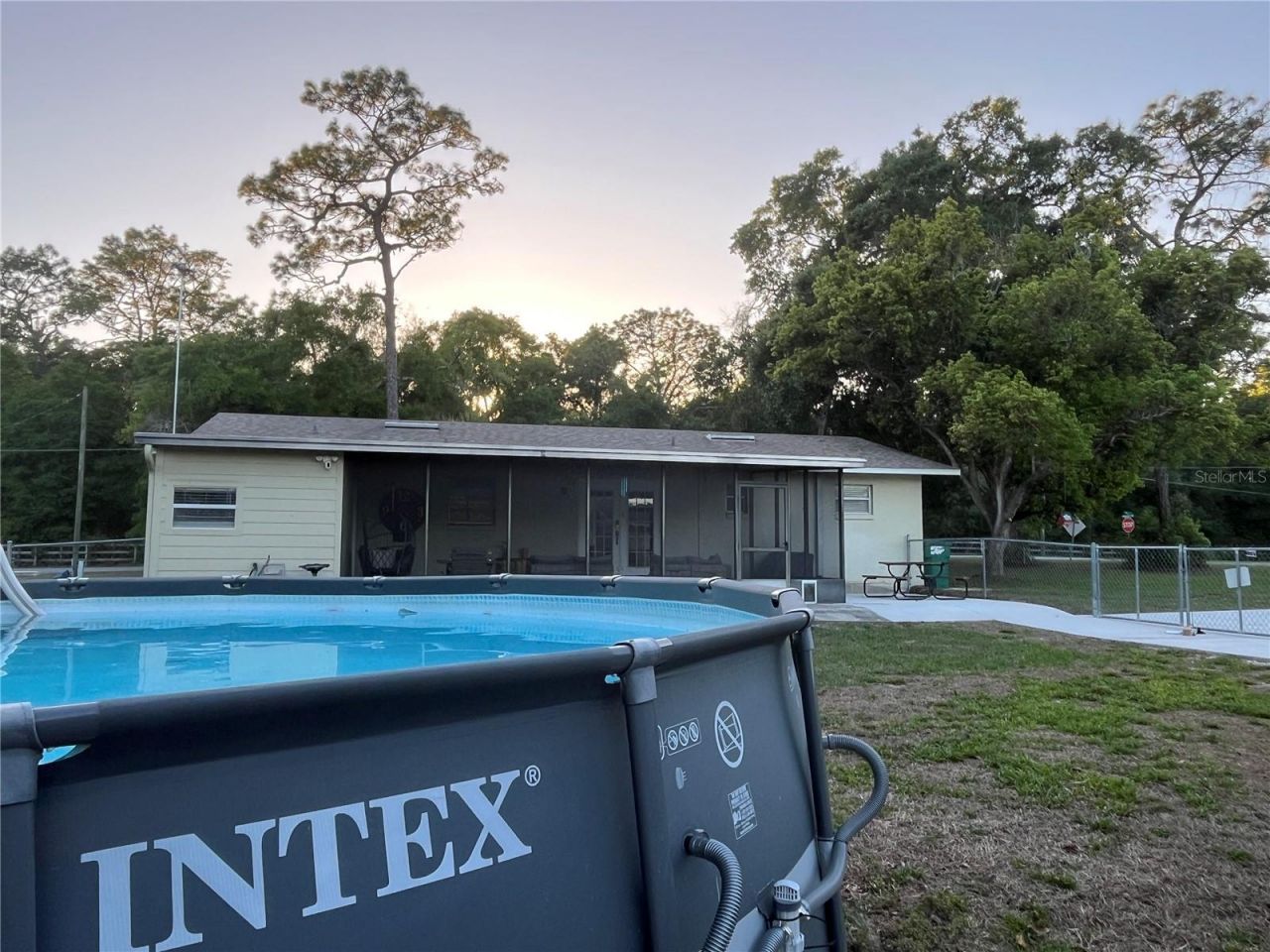 407 Poinsettia Avenue, Fruitland Park, FL 34731 Photo