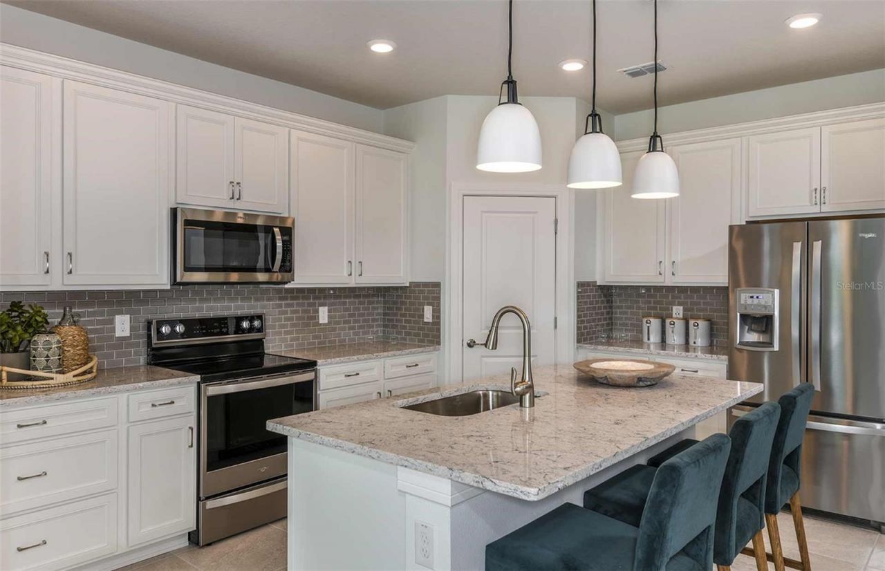 9893 Hickory Pines Avenue, Riverview, FL 33578 Photo