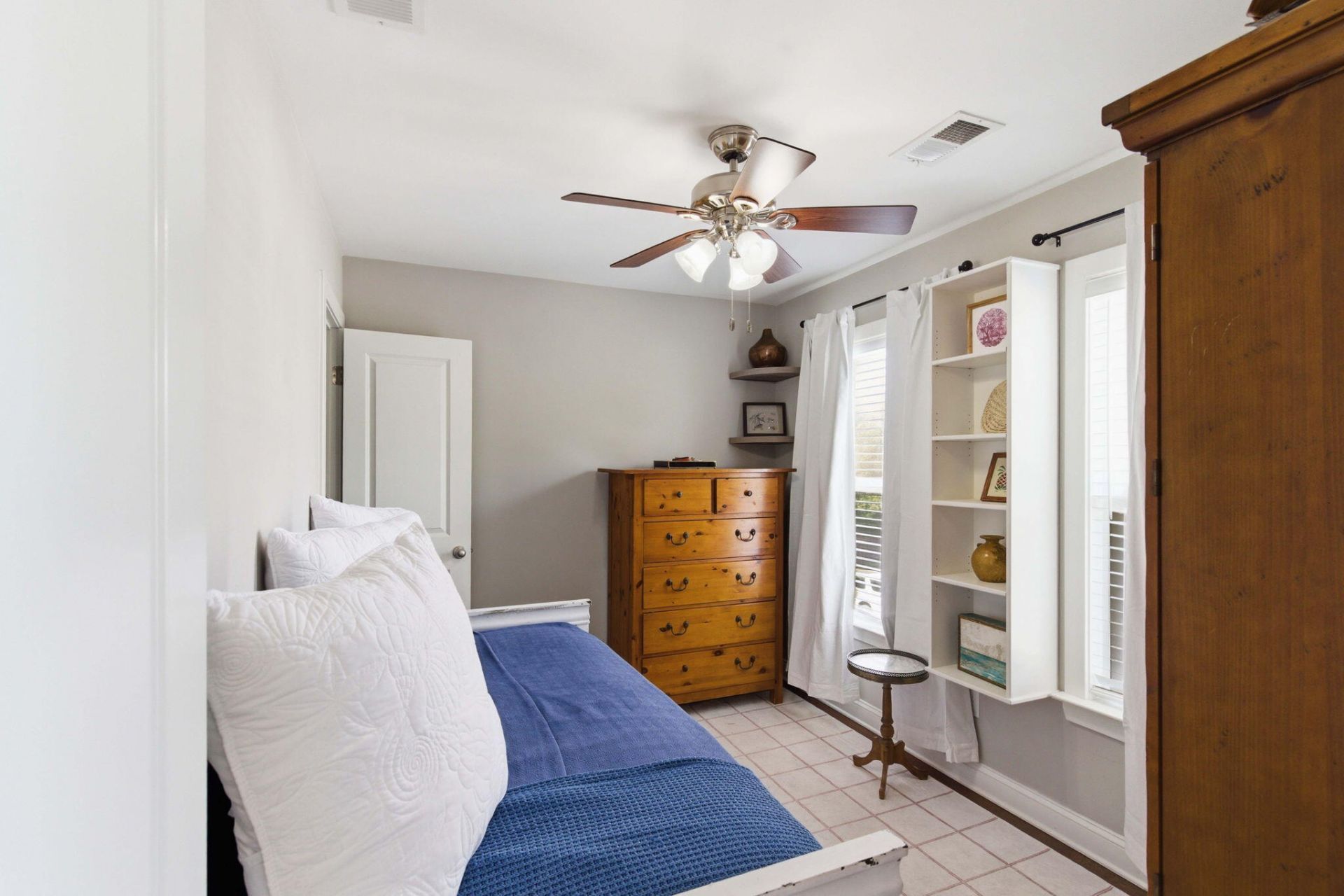 89 Simons Street Photo 19