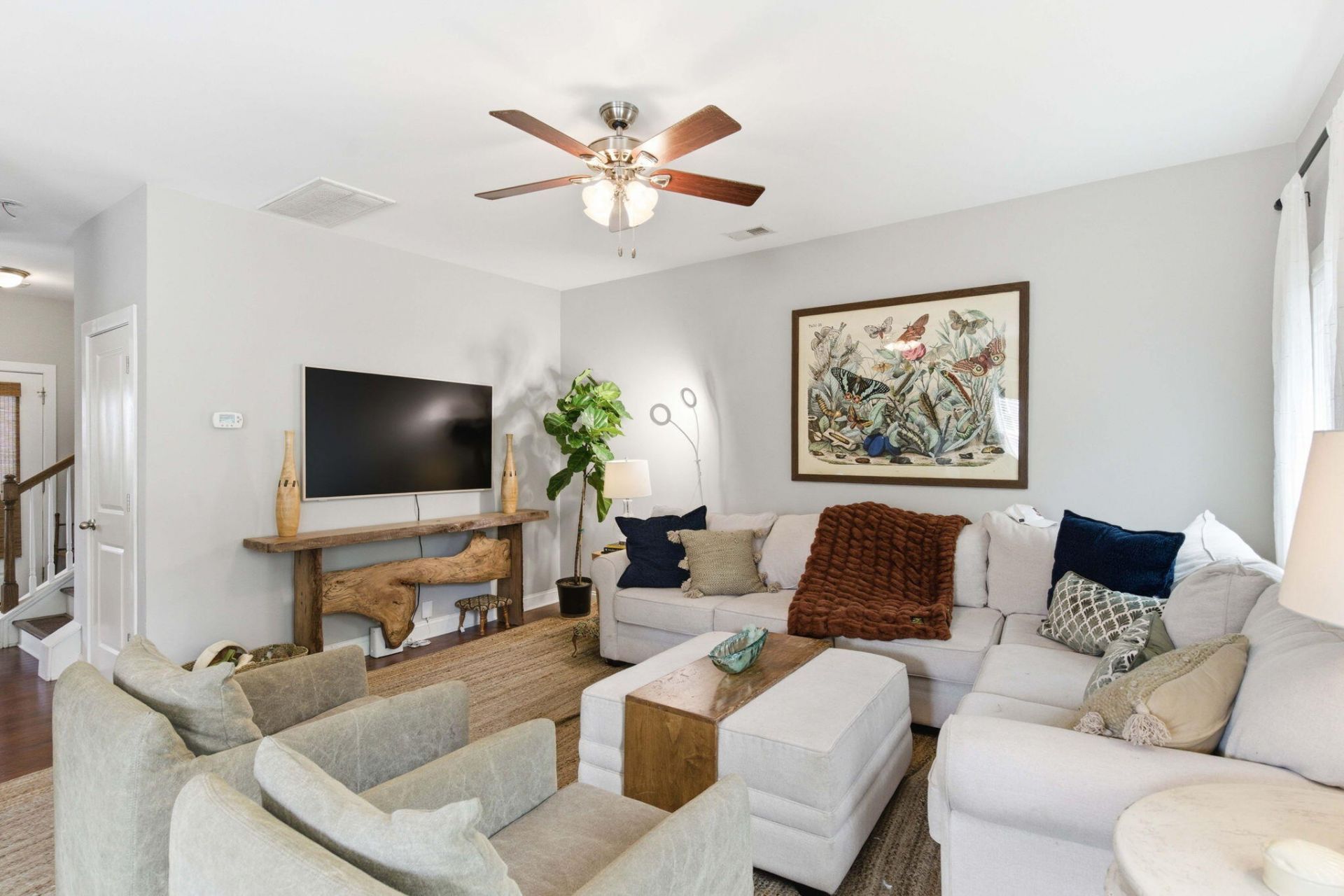 89 Simons Street Photo 6