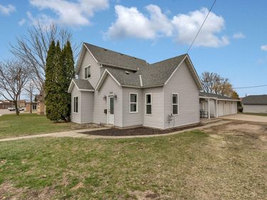 209 E James Street, Paynesville, MN 56362