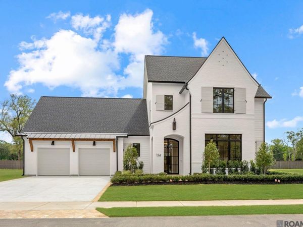 134 Magnolia Wood Ave, Baton Rouge, LA 70808