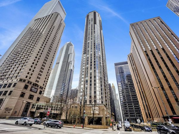 222 N COLUMBUS Drive, Unit 3801, Chicago, IL 60601