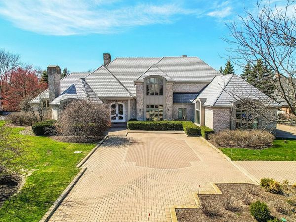 140 Braymore Court , Inverness, IL 60010