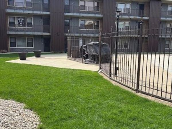 9608 W Higgins Road, Unit 2c, Rosemont, IL 60018