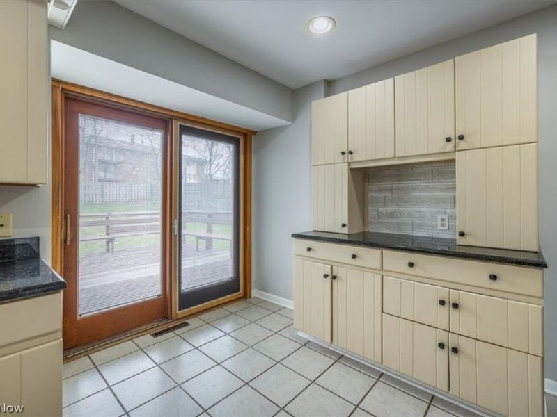 1211 Manitoulin Pike, Brunswick, OH 44212 Photo 7