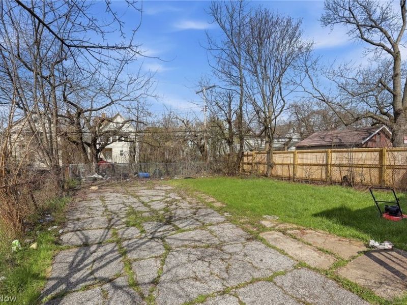 4124 E 139th Street, Cleveland, OH 44105 Photo 31