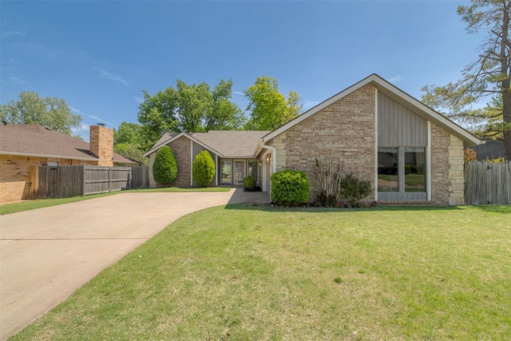 600 Country Side Trail, Edmond, OK 73012 Main Photo