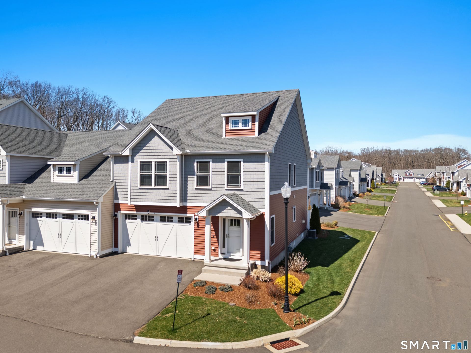 1 Newbury, Unit 1, North Haven, CT 06473 Main Photo