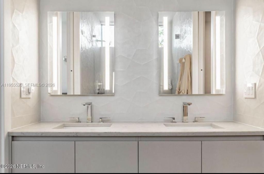 1830 NE 193 Street, Miami, FL 33179 Photo