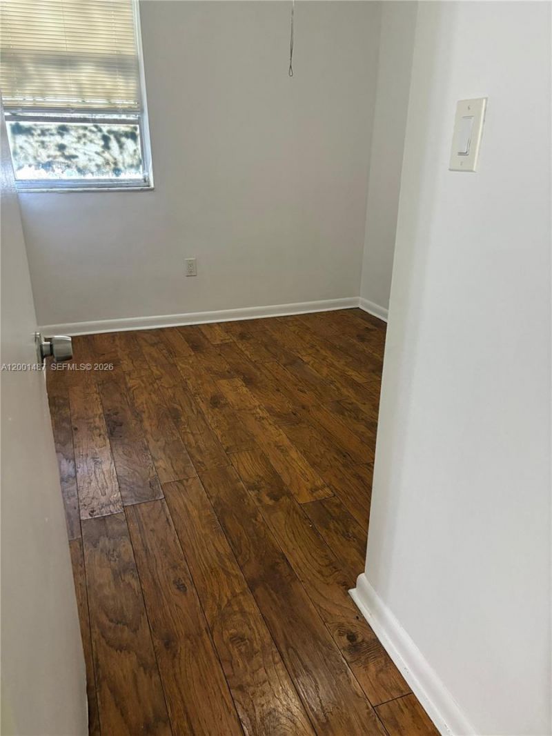 270 NE 142nd St, Unit 14A, Miami, FL 33161 Photo