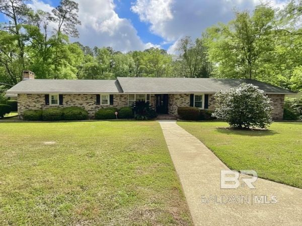 1118 W Carre Drive, Mobile, AL 36618