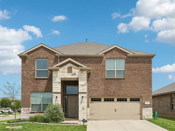 701 Indian Hawthorn Drive, Glenn Heights, TX 75154