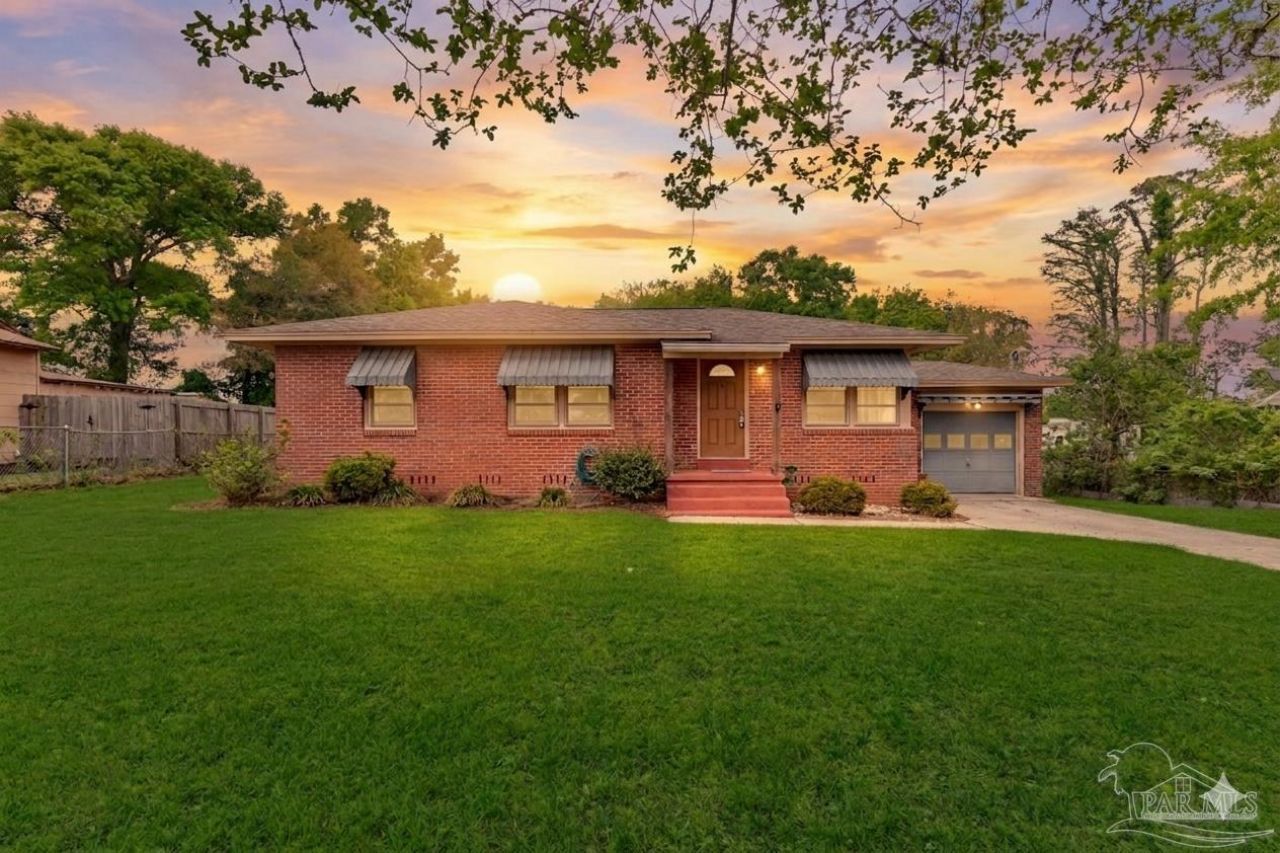 629 Rue Max St, Pensacola, FL 32507 Main Photo