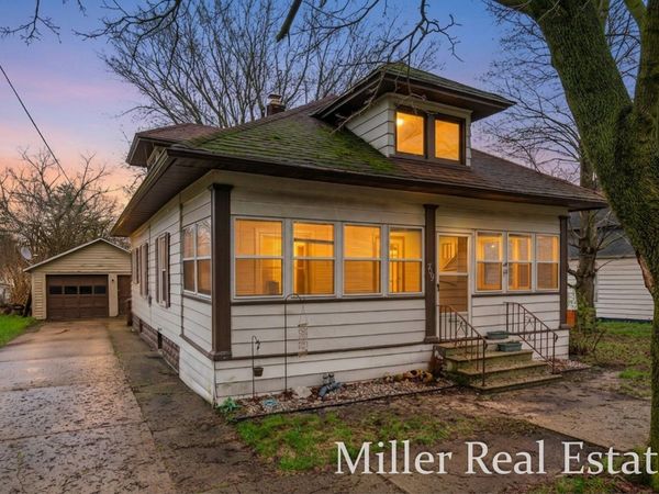 709 N Michigan Avenue, Hastings, MI 49058