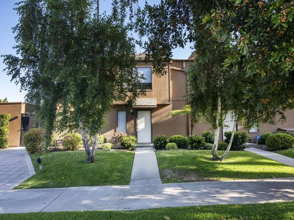 100 Hurlbut Street, Unit 2, Pasadena, CA 91105