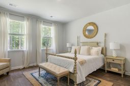 515 Eagles Watch Court photo 4