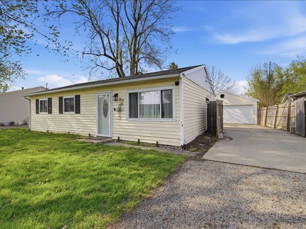 403 Sunset Drive , Leroy, IL 61752