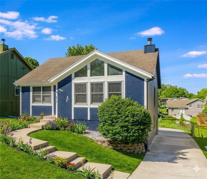6248 N Mercier Street, Kansas City, MO 64118 Main Photo