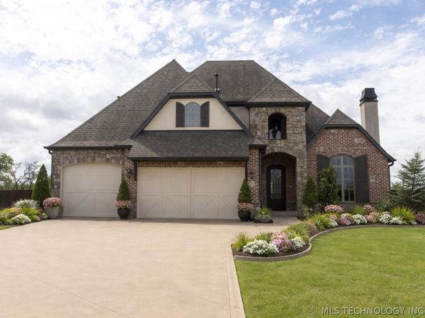 2114 E 176th Street S, Bixby, OK 74047