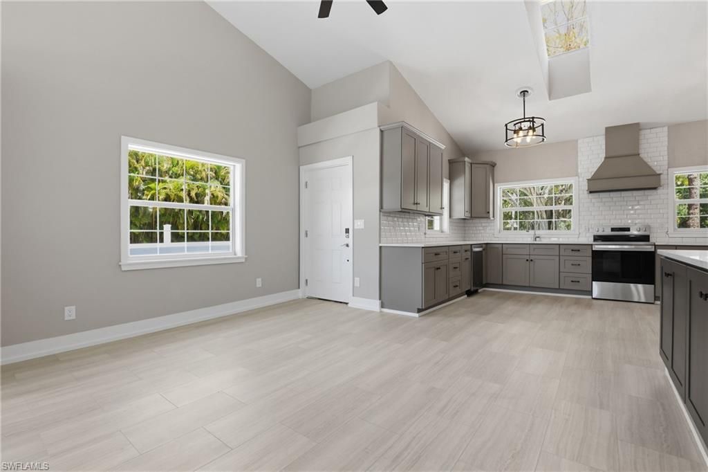 1313 Driftwood Dr, North Fort Myers, FL 33903 Photo