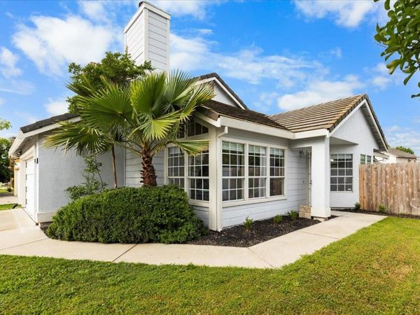 4391 Burgess Dr, Sacramento, CA 95838