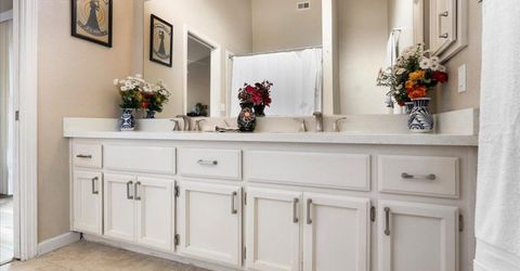 4391 Burgess Dr, Sacramento, CA 95838 Photo