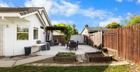 4391 Burgess Dr, Sacramento, CA 95838 Photo